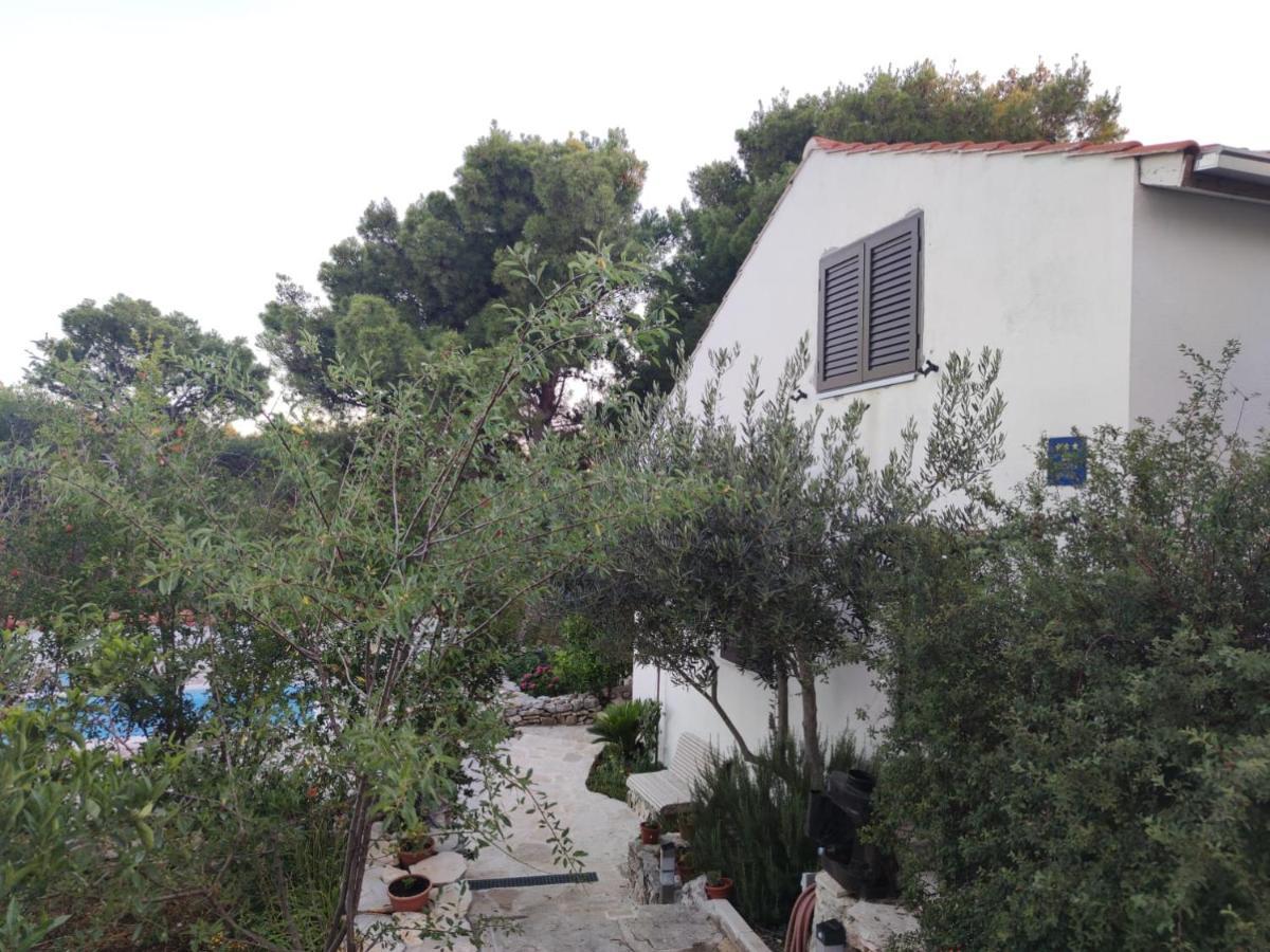 Vacation House Milka Milna  Exterior foto